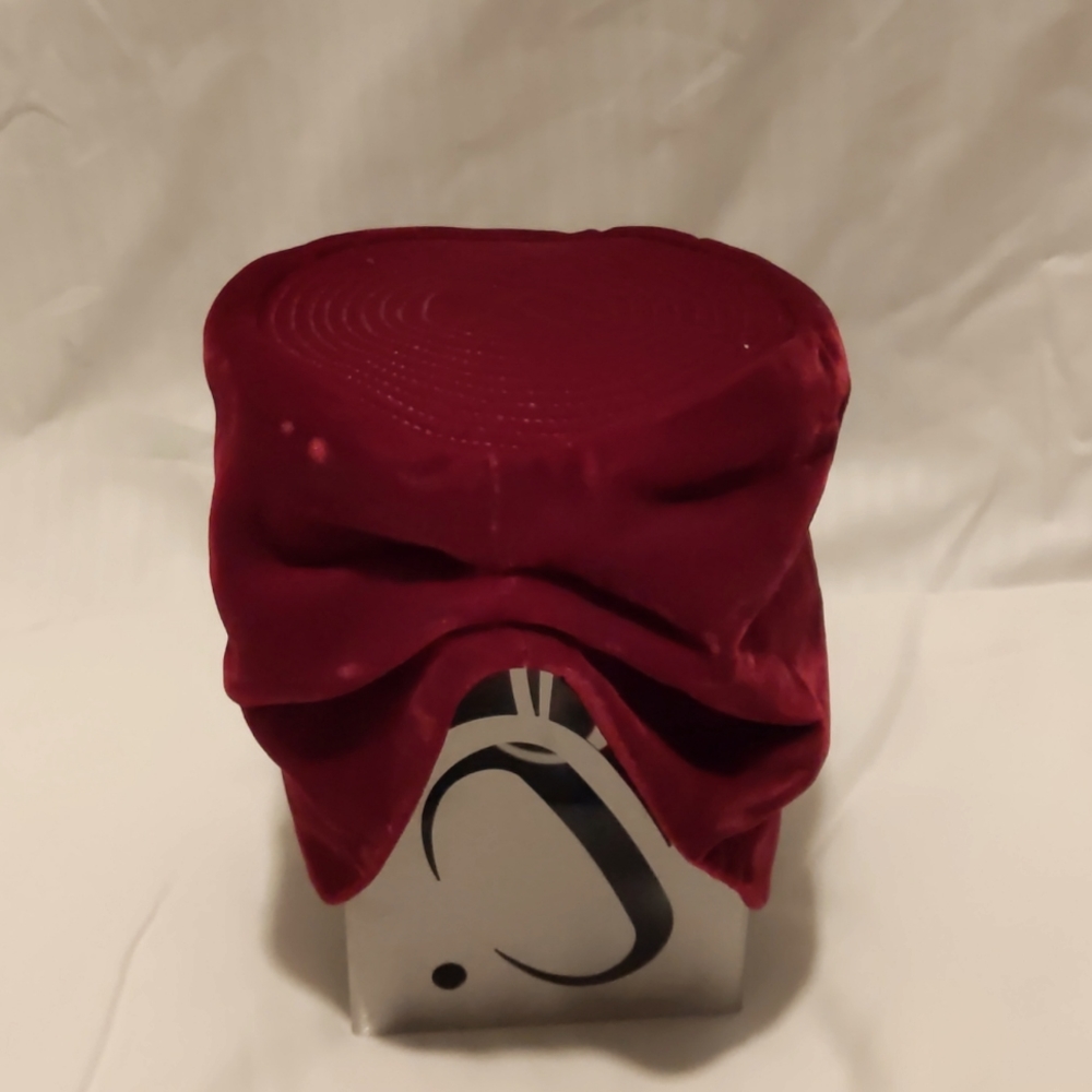 Vintage Red Velvet Hat Wrapper ♥️